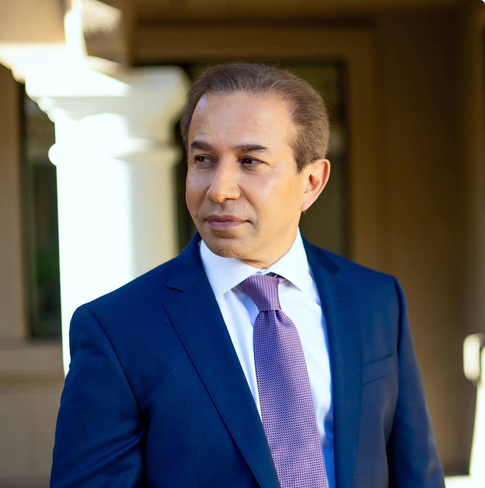 Dr. Reza Bolourian